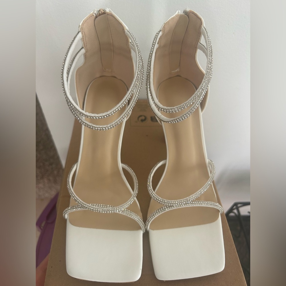 Elegant White Strappy Women's Rhinestone Heels